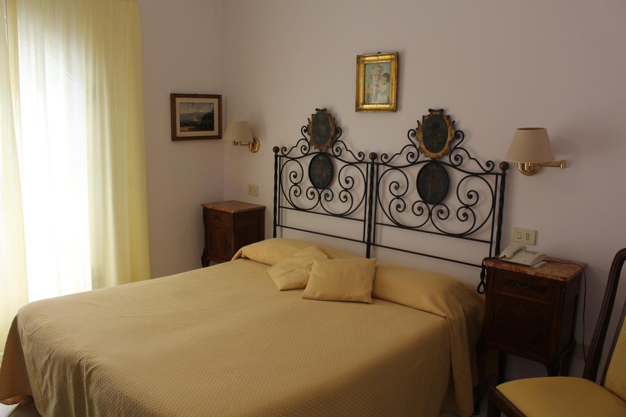 Hotel Villa Mora 贾迪尼-纳克索斯 外观 照片